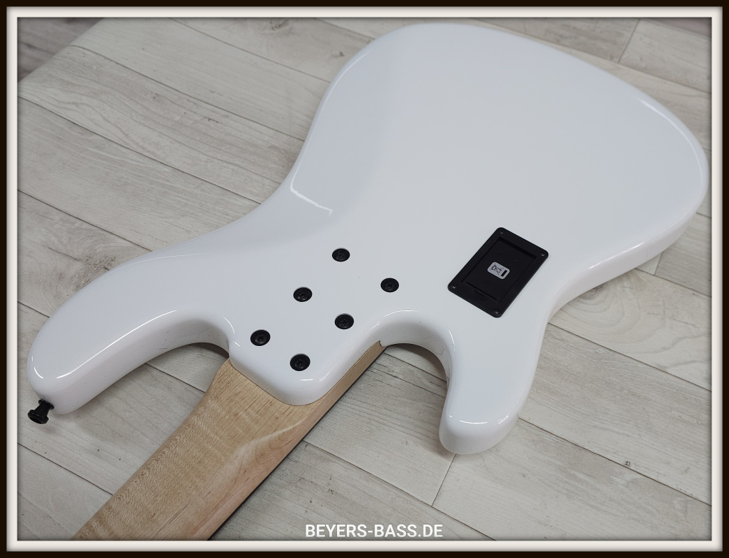Sandberg California II VM5 Ebony, Custom Color Polar White Highgloss